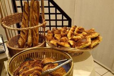 Brit Hotel De Grignan Vichy