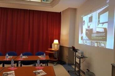 Brit Hotel De Grignan Vichy