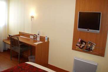 Brit Hotel Poitiers Beaulieu