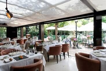 酒店 Cazaudehore, Hôtel De Charme Au Vert