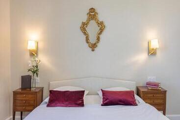 Отель Logis Hôtel Restaurant Château Bellevue