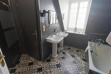 هتل Chateau De Montreuil