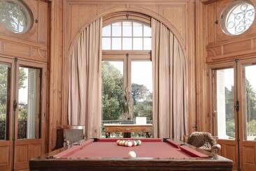 Château Du Clair De Lune   Boutique Luxury - Biarritz