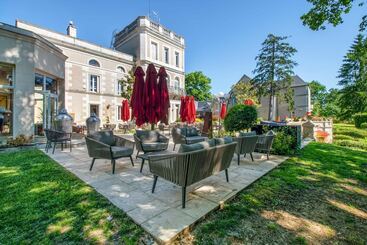 هتل Chateau Du Clos De La Ribaudiere   Teritoria