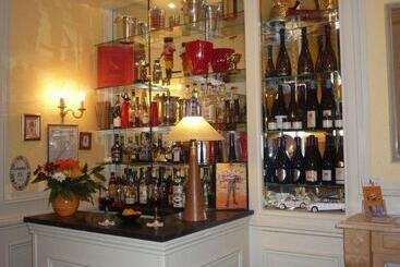 هتل Cit Hôtel Le Plantagenet