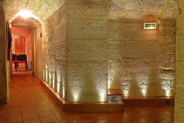 هتل Hôtel Claret Bercy