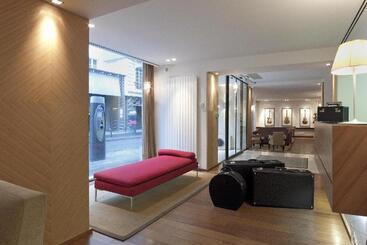 هتل Hôtel Le Colisée