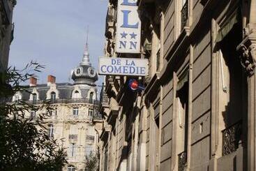 هتل De La Comedie