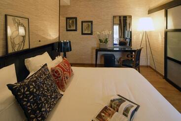 ホテル Hôtel Des Beaux Arts Toulouse