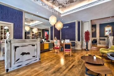 ホテル Hôtel Des Beaux Arts Toulouse
