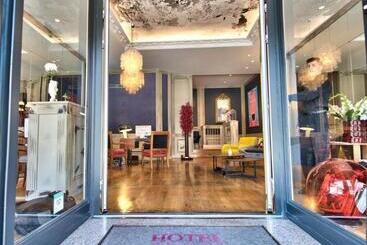 ホテル Hôtel Des Beaux Arts Toulouse