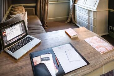 هتل Hôtel Helvie