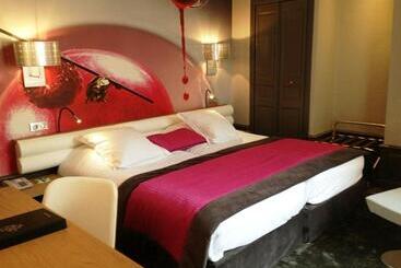 هتل Hostellerie Du Chapeau Rouge