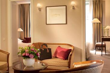 هتل Hôtel Bedford