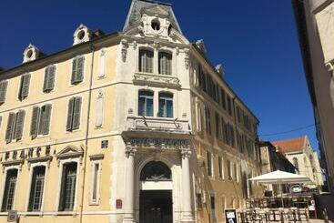 هتل Hôtel De France