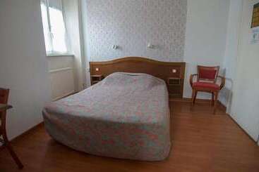 هتل Hôtel De France
