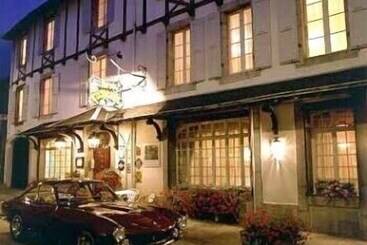 هتل Hôtel Eychenne