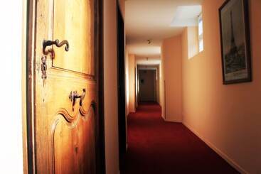 هتل Hôtel Eychenne