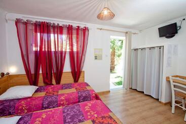 هتل Hôtel La Croix De Malte