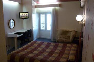 هتل Hôtel Le Lons