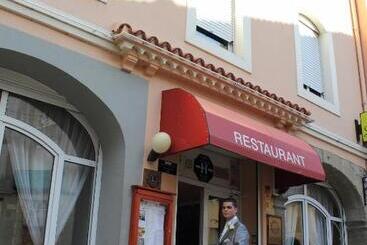 هتل Hôtel Le Lons