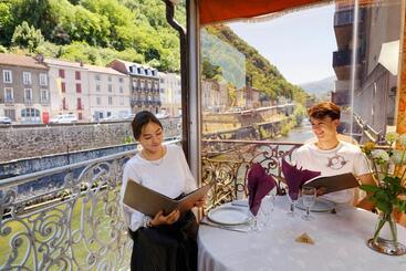 هتل Hôtel Le Lons