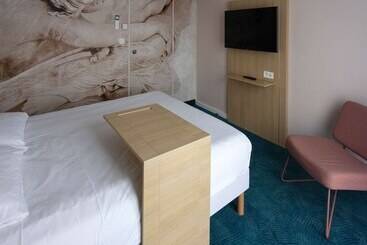 هتل Ibis Styles Chinon