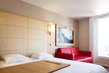 هتل Ibis Styles Chinon