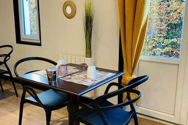 هتل Hôtel Inn Design Sancé Ex Kyriad