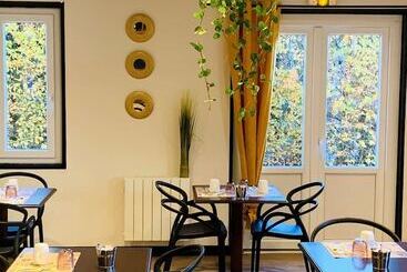 هتل Hôtel Inn Design Sancé Ex Kyriad