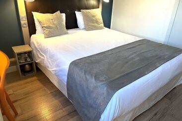 هتل Kyriad Argenteuil
