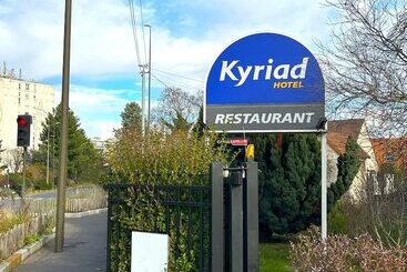 هتل Kyriad Argenteuil