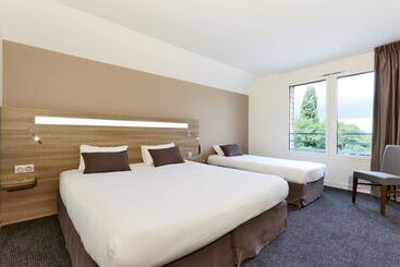 Kyriad Hotel Laval