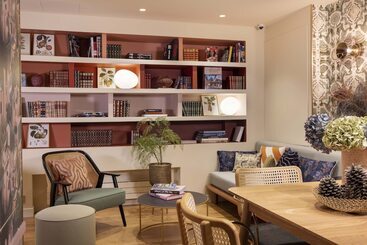 هتل Hôtel Jardin De Cluny