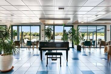 هتل Le Pavillon Bleu
