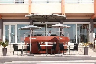 هتل Logis Hôtel & Restaurant Mediterranee