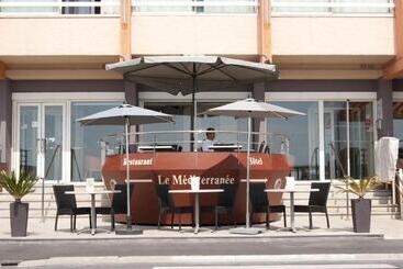 هتل Logis Hôtel & Restaurant Mediterranee
