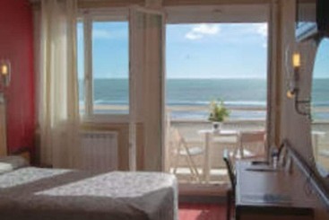 هتل Logis Hôtel & Restaurant Mediterranee