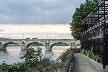 ホテル Mercure Bords De Loire Saumur