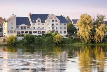 ホテル Mercure Bords De Loire Saumur