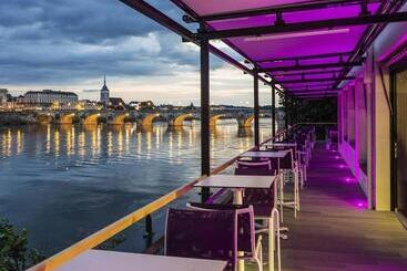 ホテル Mercure Bords De Loire Saumur