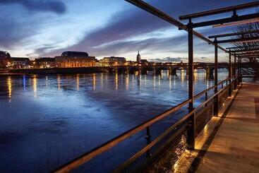 هتل Mercure Bords De Loire Saumur