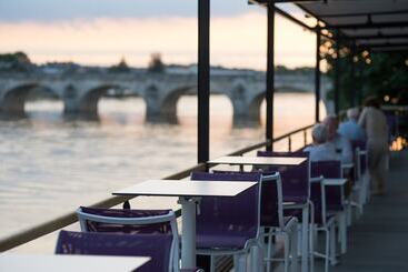 ホテル Mercure Bords De Loire Saumur