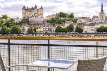 ホテル Mercure Bords De Loire Saumur