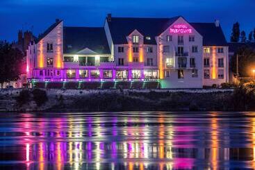 ホテル Mercure Bords De Loire Saumur