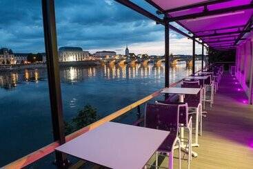 ホテル Mercure Bords De Loire Saumur