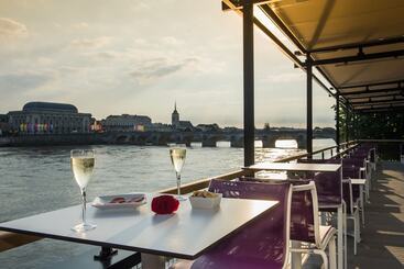 هتل Mercure Bords De Loire Saumur