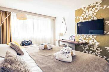 فندق Hôtel Mercure Bourgenbresse