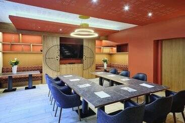 هتل Mercure Chartres Cathedrale