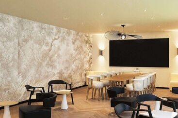 Отель Mercure Paris Ouest Saintgermain
